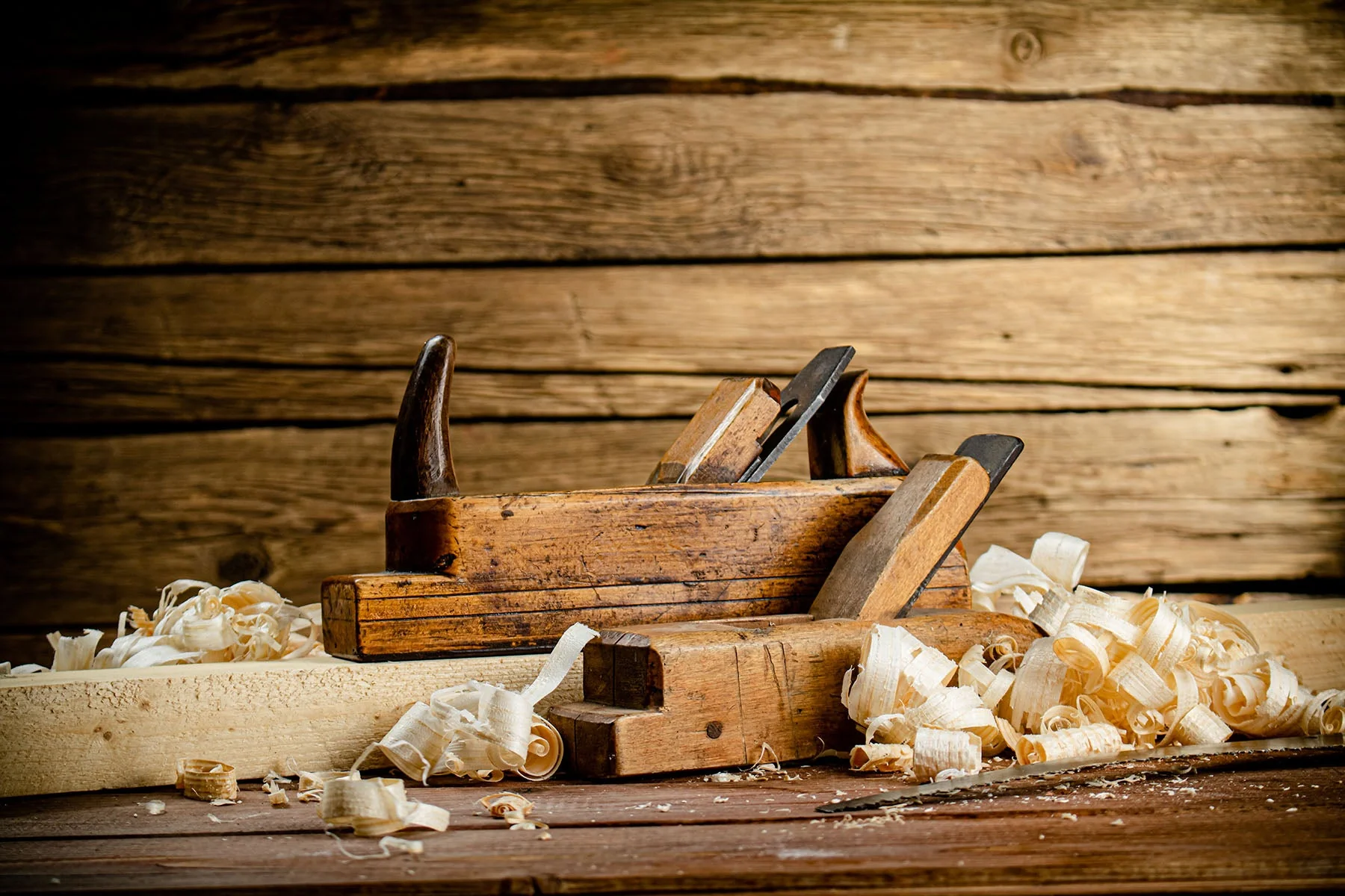 Jagdmesser aus Finnland, Holzschmuck