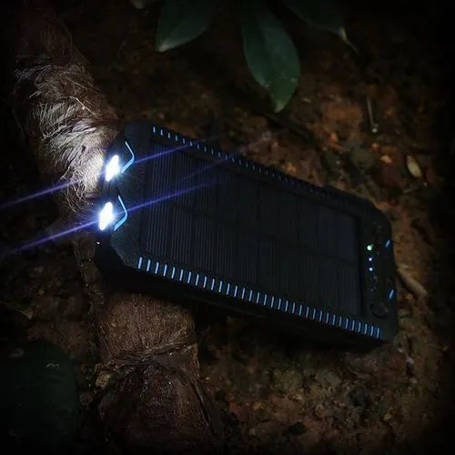 survival-solarpanel-powerbank-ladt-ihr-smartphone-bis-10-mal_1_m.webp