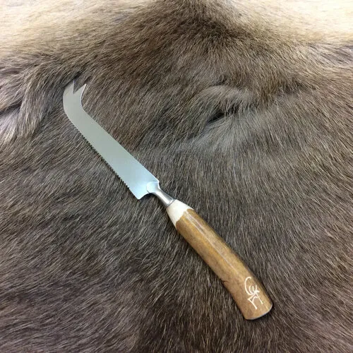 [170330] Original Käsemesser aus finnischem Rentierhorn handgemacht – Wood Jewel