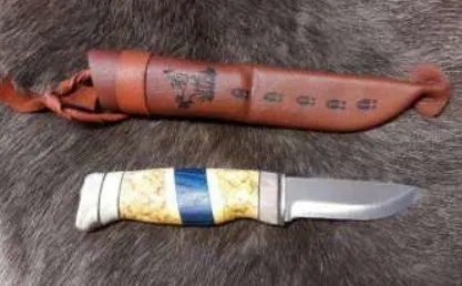 [170141] Finnisches Messer Wood Jewel - 8 cm Klinge, Griff aus Rentiergeweih & Maserbirke – Kauko Raatiniemi