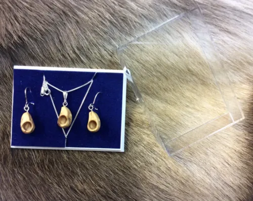 [170198] Finnisches Silber-Holzschmuck Set "Kuksa" & Ohrringe aus Maserbirke – Handgefertigt, Unikat