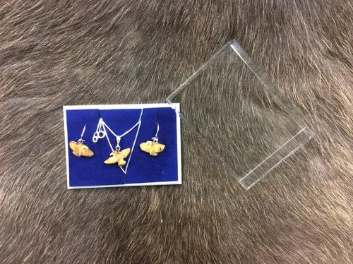 [170199] Finnisches Silber-Holzschmuck Set "Adler" & Ohrringe aus Maserbirke – Handgefertigt, Unikat