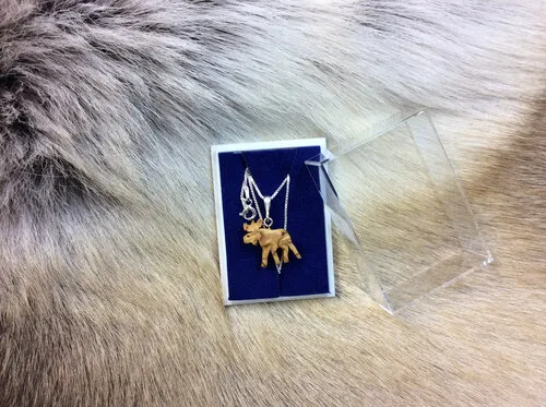Silberhalskette "Elch" aus finnischer Maserbirke – handgemachter Holzschmuck, ein Unikat